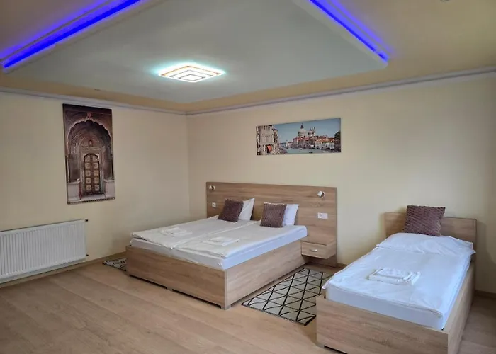Hotel Bibic Es Tueskevar Etterem Es Horgaszto