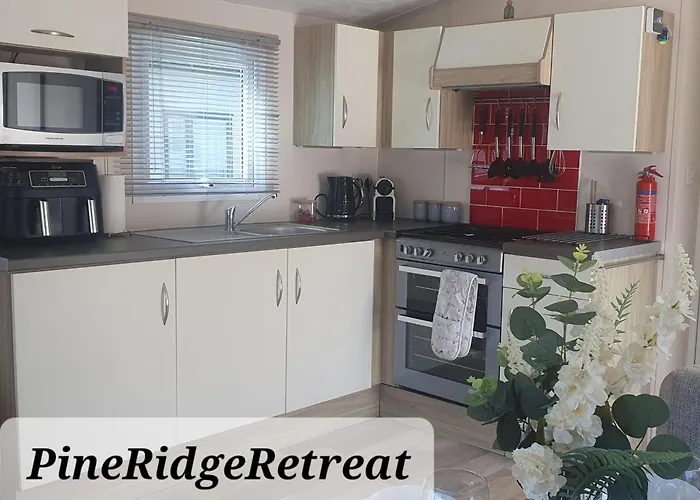 Pine Ridge Retreat With Free Golf And Air Conditioning