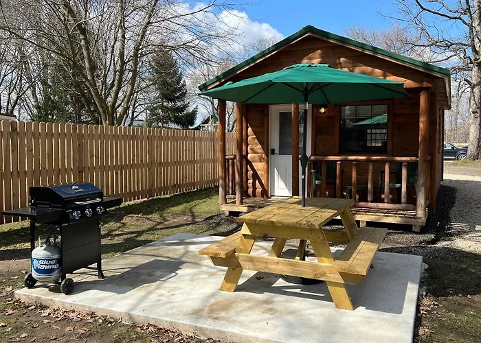 Sister Lakes Glamping Cabin At Wonder Woods #2