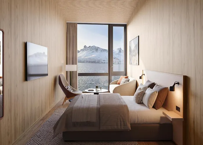 Storm Hotel Senja