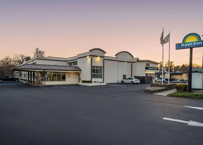 Days Inn By Wyndham Albany Suny