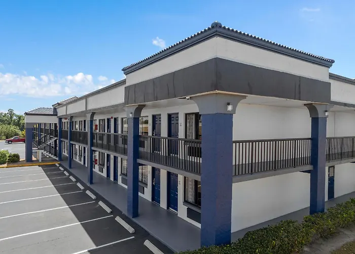 Baymont By Wyndham Orlando East