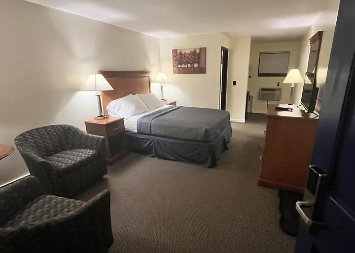 North Colony Motel And Cottages