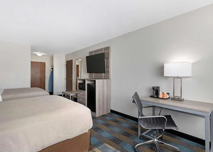 Quality Inn & Suites Fort Madison Near Hwy 61