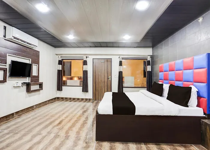 Townhouse By Oyo Haibowal Chowk Near Dmc