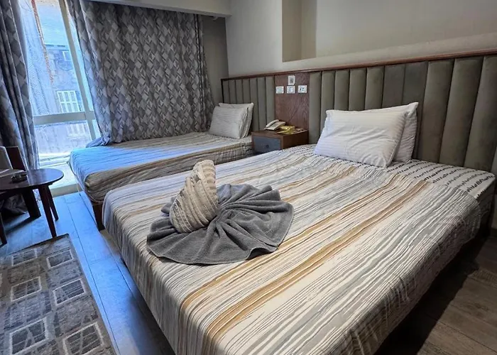 Garden City Plaza Hotel
