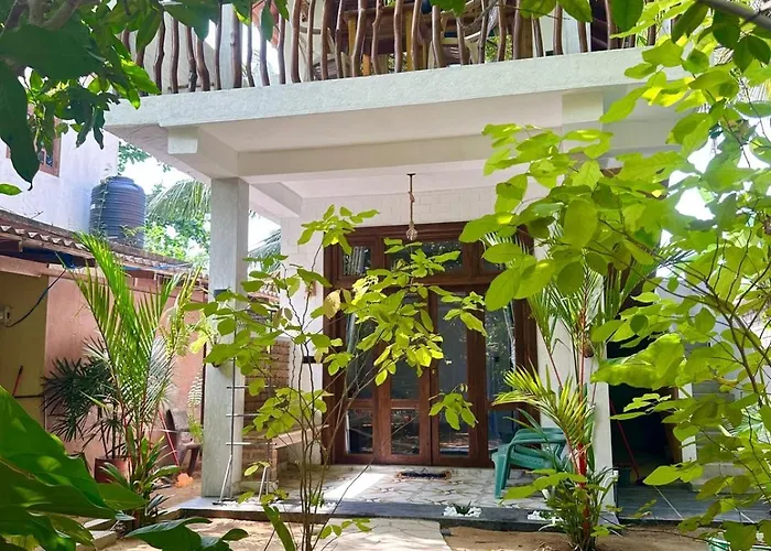 Rivinu Place Arugambay