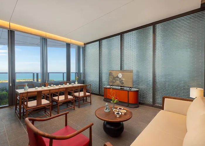 Hong Yuan Hotel By The Crest Collection