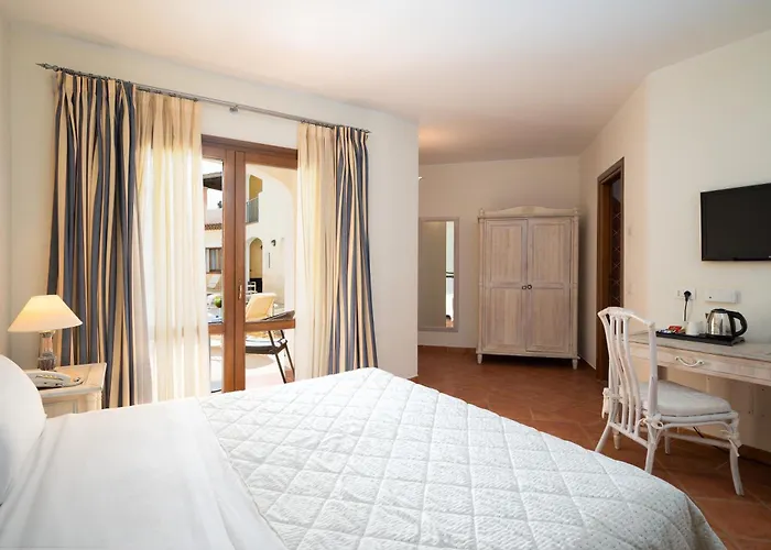 Hotel Monti Di Mola