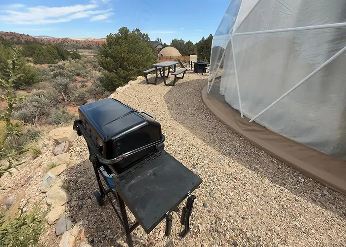 Bryce Glamp And Camp