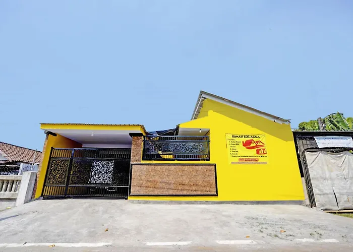 Oyo Life 92920 Rumah Kost Azca