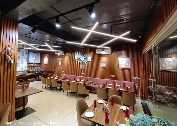 Hotel Blueberry By Lycoris Group !! Parking ! Lift ! Best Selling Property In Tricity