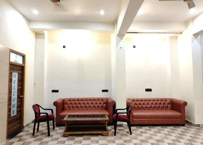 Hotel Shree Radhe & Banquet