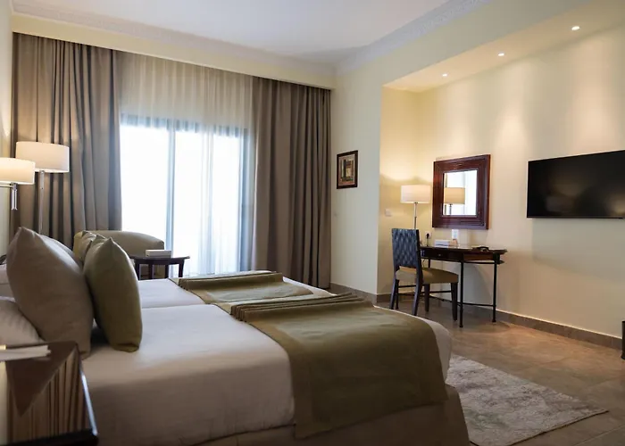 Swiss Inn Plaza Hotel