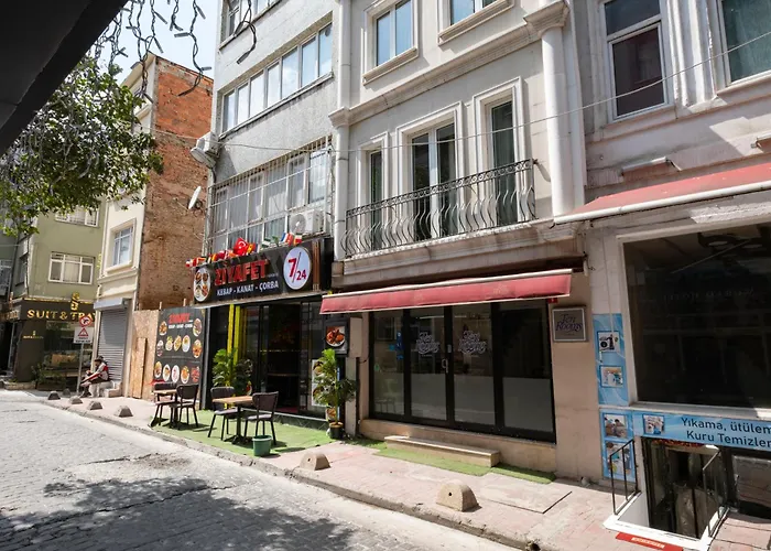 Ten Rooms Istanbul Hotel (Adults Only)