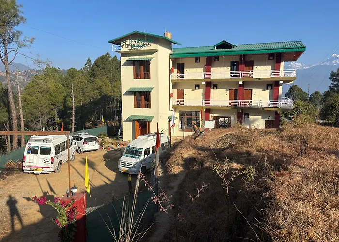 Lap Of Himalayas Resort
