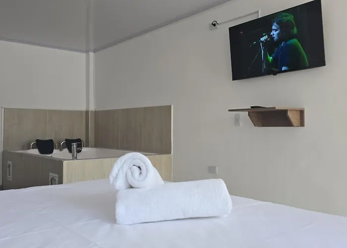 Hotel Valle Del Cafe - Habitacion Con Jacuzzi 4