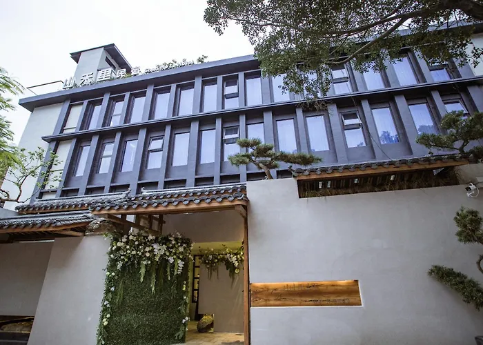 Shanheli Song Dynasty Aesthetic Courtyard Shantou Small Park Store ,Free Hanfu Experience, Exquisite Chinese Afternoon Tea
