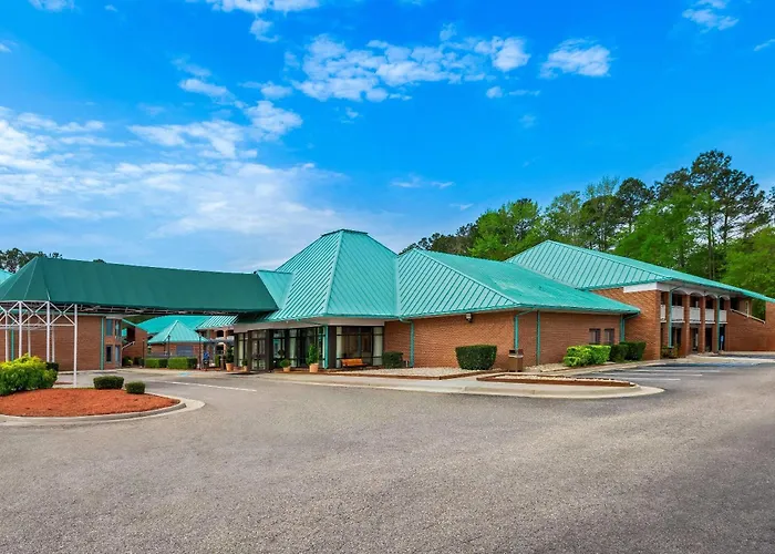 Days Inn By Wyndham Petersburg/South Fort Lee