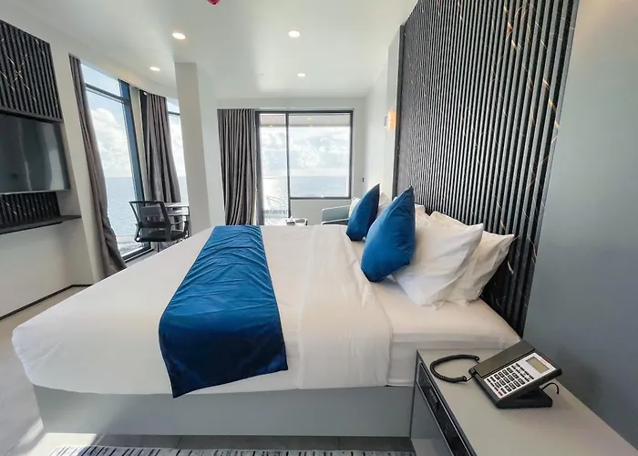 Icom Blue Seaview