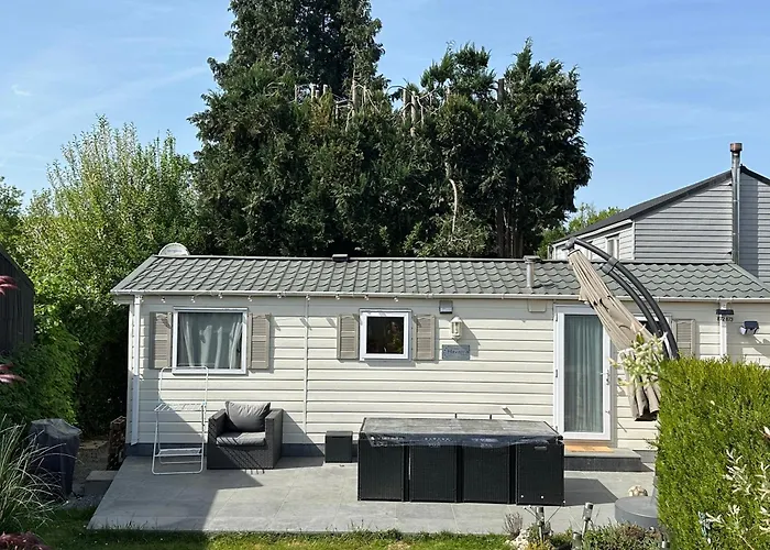 Logement Vacances Yvoir Avec Piscine Et Deux Chambres
