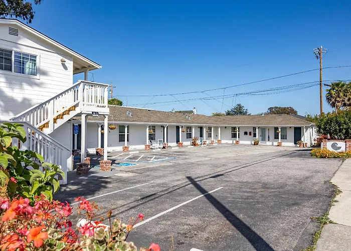 Swell House Santa Cruz
