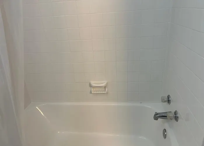 Queen Elizabeth Motel