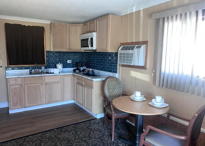 Hampton Motel