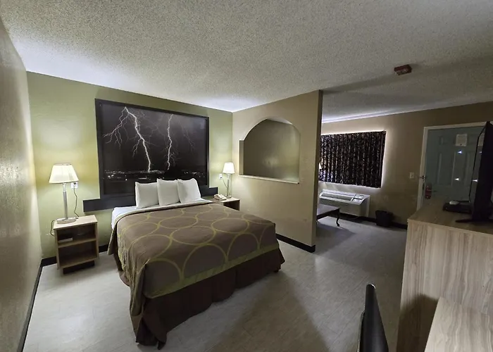 Super 8 By Wyndham Arkadelphia Caddo Valley Area