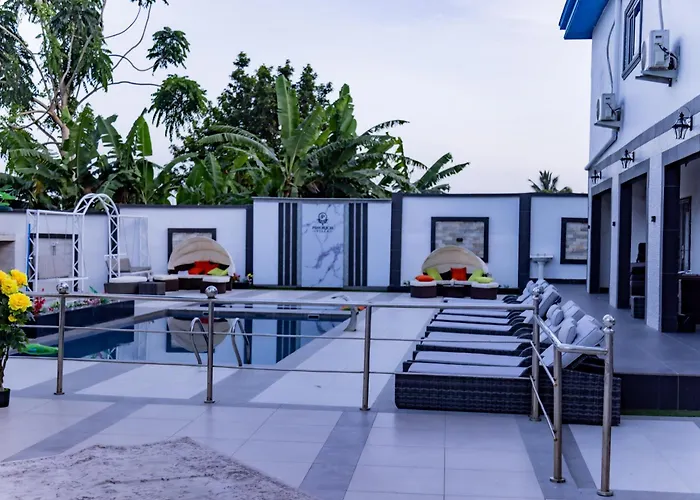 Pinorich Hotel