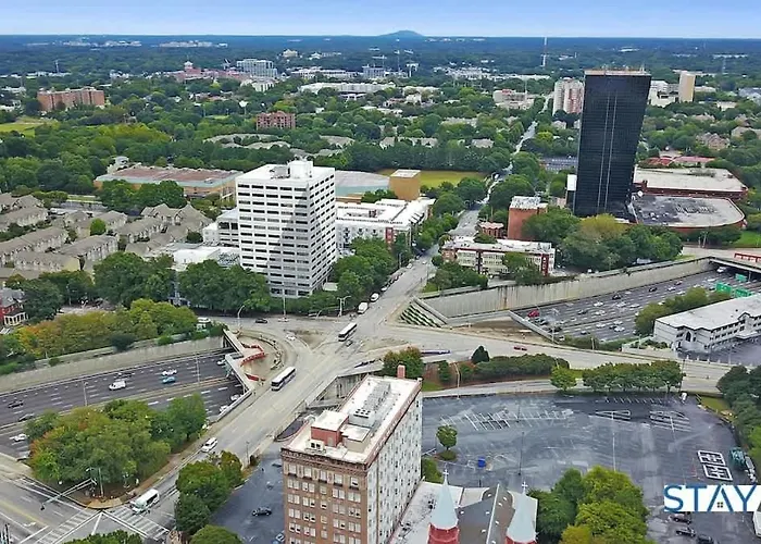 Downtown Condo Walk To Gwcc And Coca-Cola