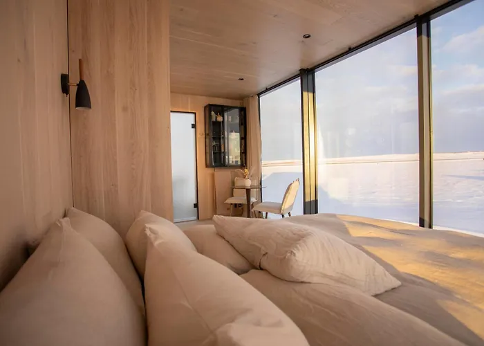 Aura Retreat Iceland