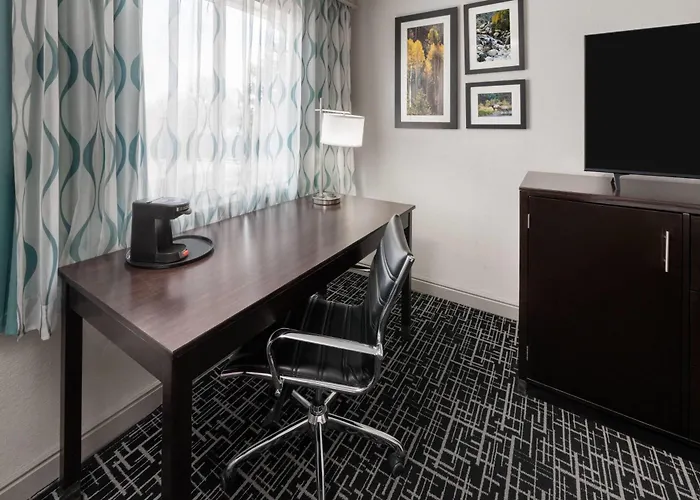 La Quinta Inn & Suites By Wyndham Fort Collins, Colorado