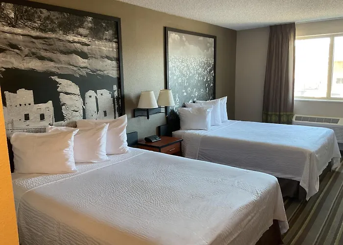 Super 8 By Wyndham Colorado Springs Airport