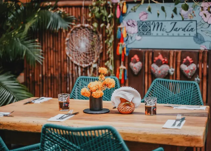 Hotel Restaurante Mi Jardin Troncones