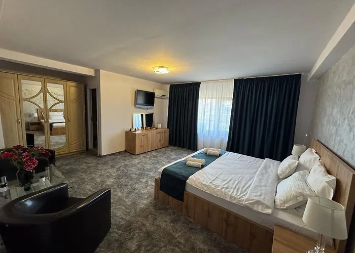 Hotel Imperium & Pool