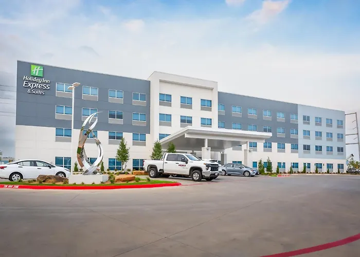 Holiday Inn Express & Suites Waco Downtown By Ihg