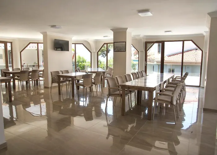 Yasemin Hotel