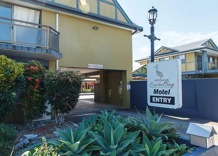Coastal Bay Motel