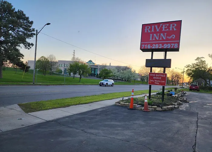 River Inn By Niagara Falls