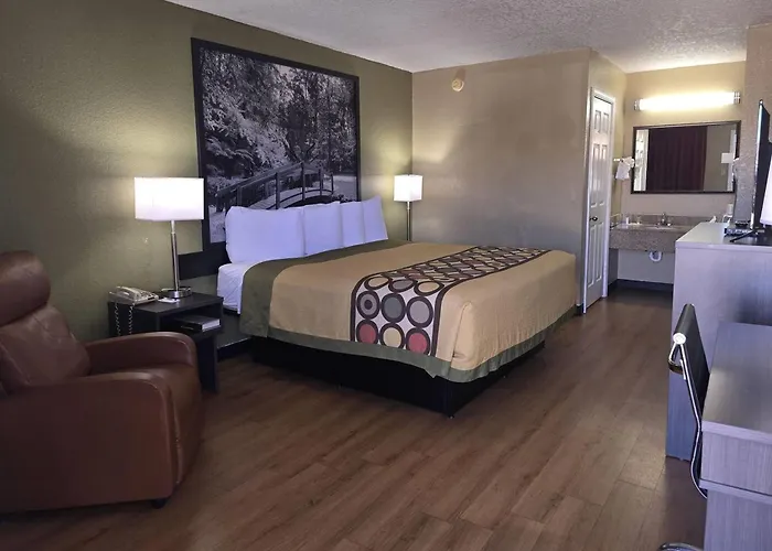 Super 8 By Wyndham Arkadelphia Caddo Valley Area