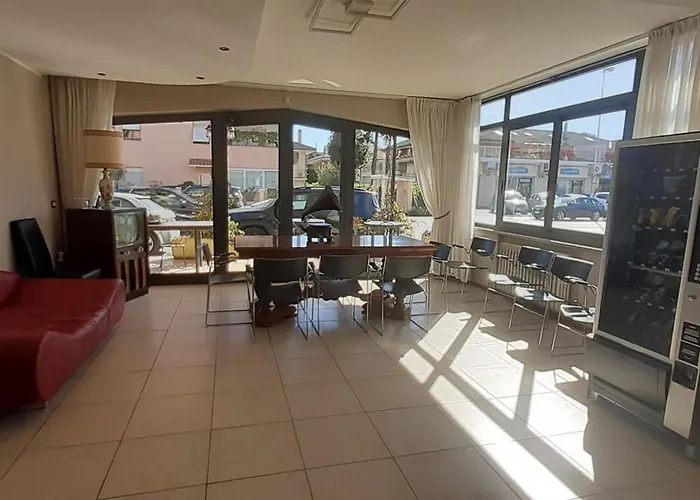 Ubika Hotel
