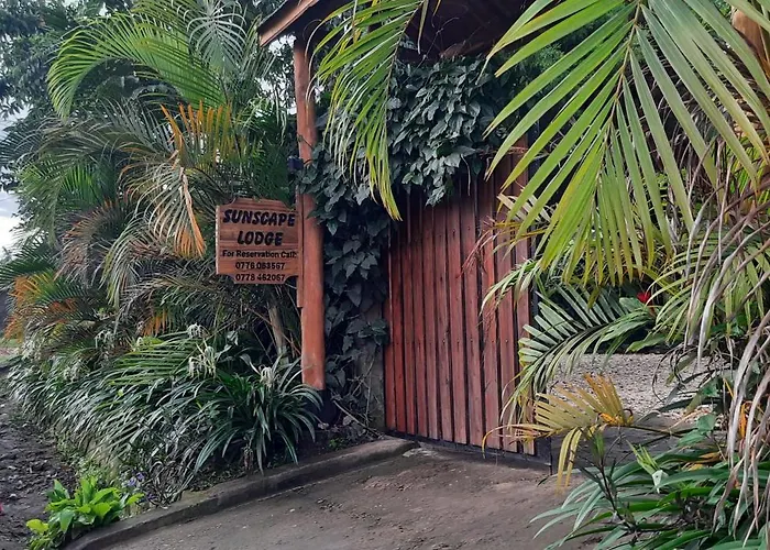 Sunscape Lodge