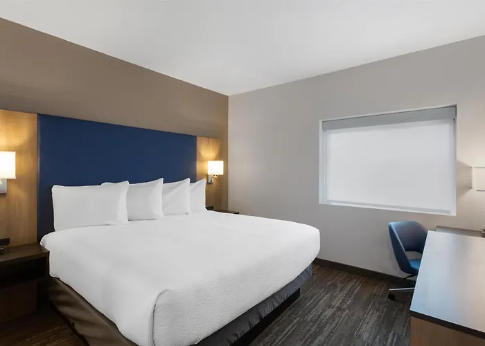 Best Western Plus Landmark Hotel