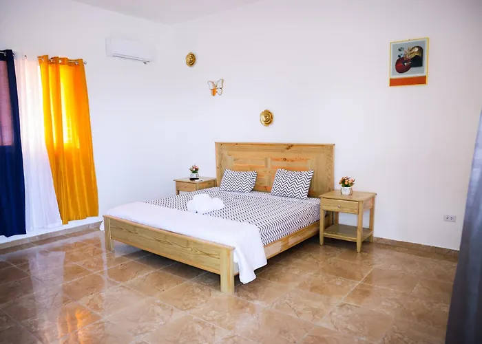Vista Mar Malecon Hotel