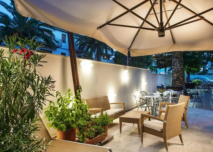 Hotel Fenix