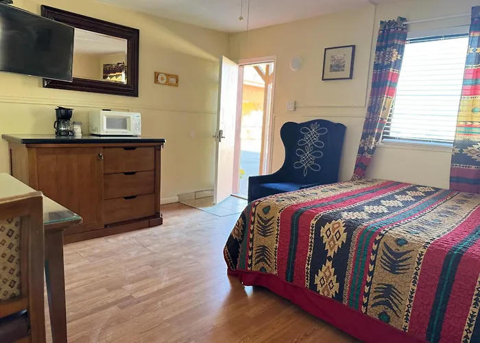 Apache Motel