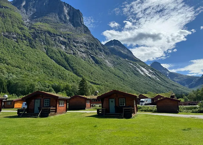 Trollstigen Camping And Gjestegard