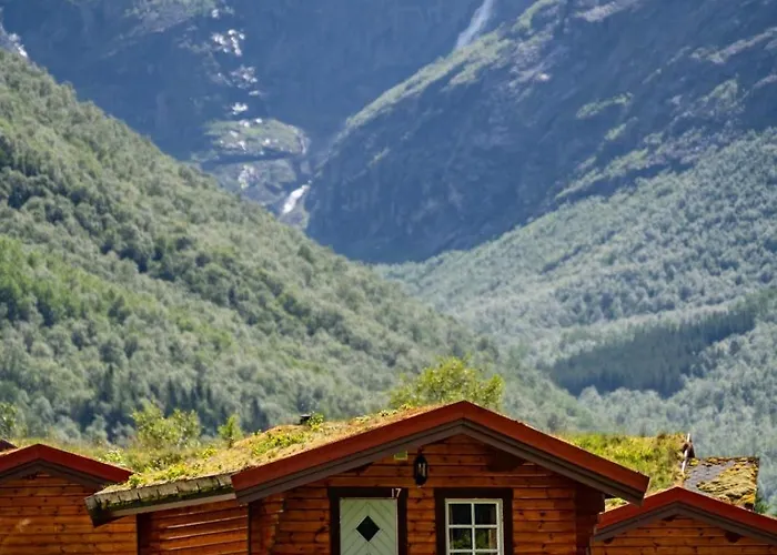 Trollstigen Camping And Gjestegard