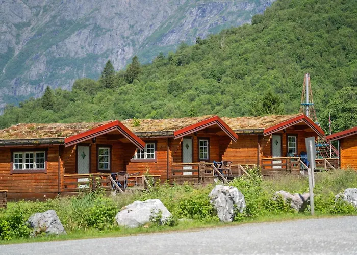 Trollstigen Camping And Gjestegard